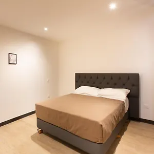 Léonard De Vinci Ii Hotel
